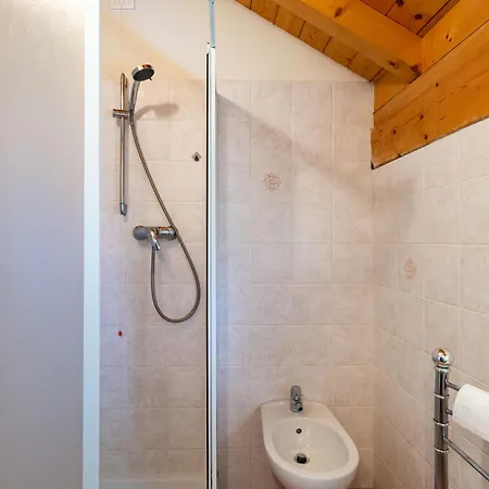 Vakantiehuis Holiday Martina By Interhome Pianello Del Lario